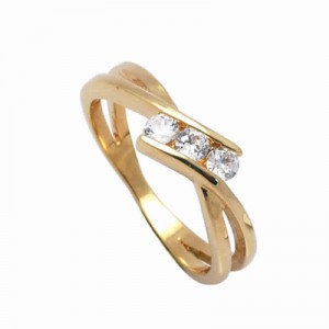18k Gold plated ring with cubic zirconium