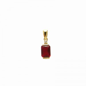 18k Gold plated pendant with cubic zirconium