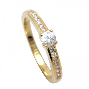 18k Gold plated ring with cubic zirconium